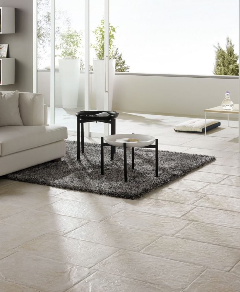 1673213177_obstanovka-club-p-svetlaya-plitka-na-pol-68